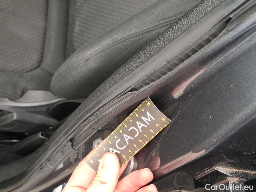  Bmw  Serie 2 Série 2 Active Tourer 216d Lounge 1.5 115CV BVM6 E6d #97