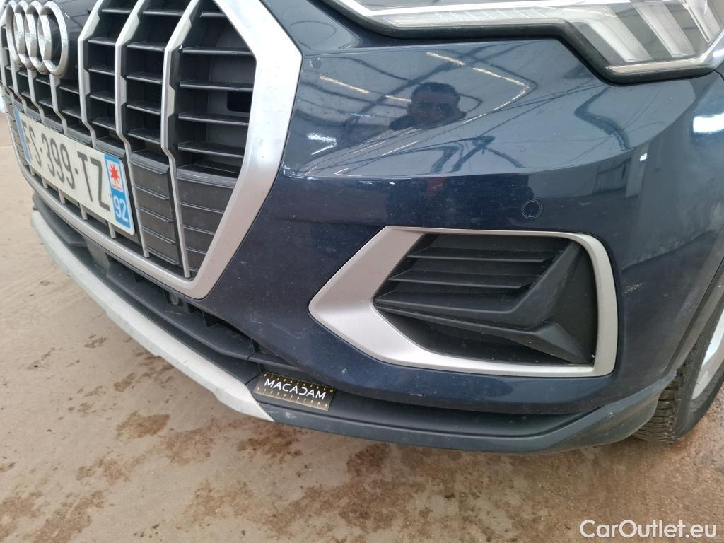  Audi  Q3 AUDI  / 2018 / 5P / SUV 1.5 35 TFSI 150 S TRONIC DESIGN LUXE #39