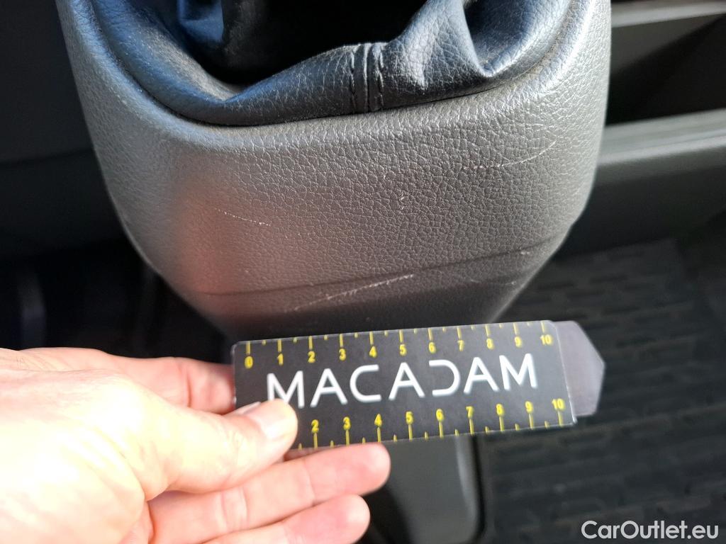  Volkswagen  Crafter  Fourgon Fourgon 35 mittlerer Radstand mit Hochdach FWD 2.0 140CV BVM6 #14