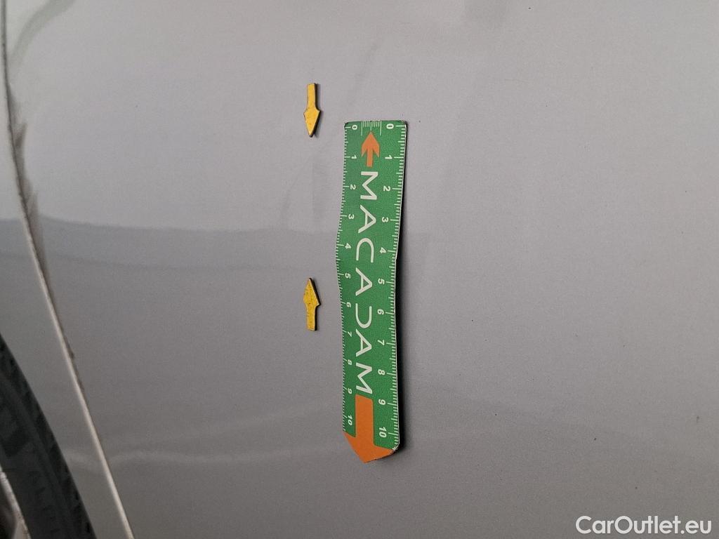  Bmw  Serie 1 BMW Série 1 / 2019 / 5P / Berline 1.5 116I Business Design #5