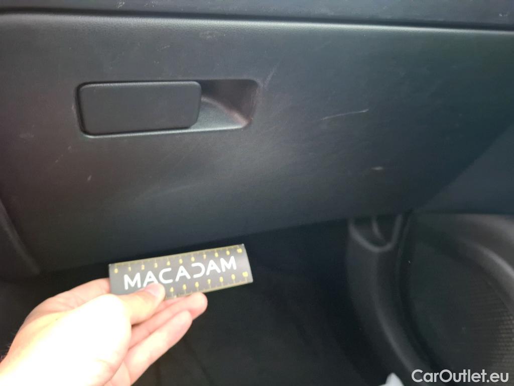  Hyundai  Tucson  Business Mild-Hybrid 2WD 1.6 CRDI 135CV BVA7 E6d #9