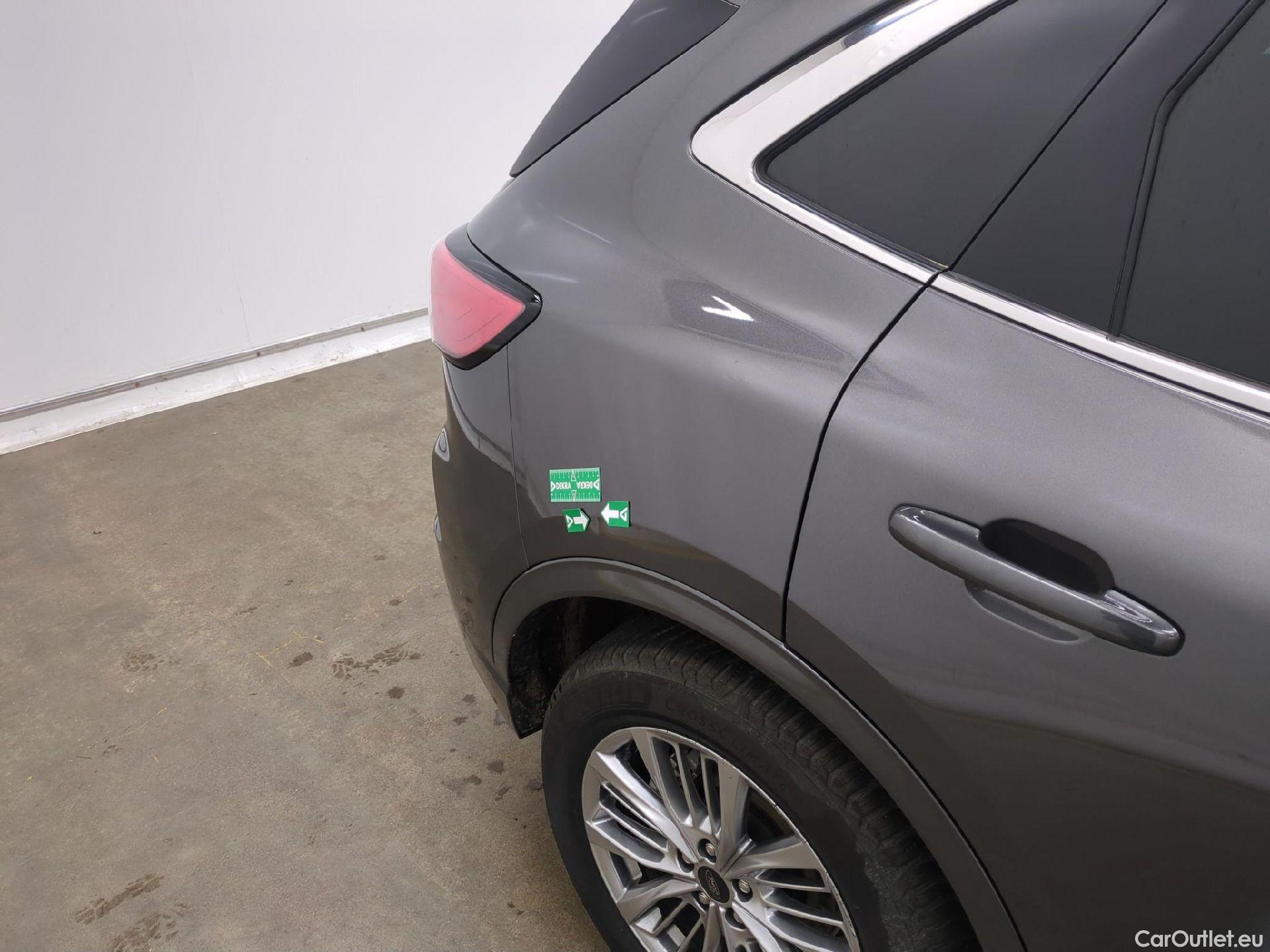  Ford  Kuga FORD  / 2019 / 5P / SUV 2.5 190 hybrid Flexifuel Pshift Vignale #24