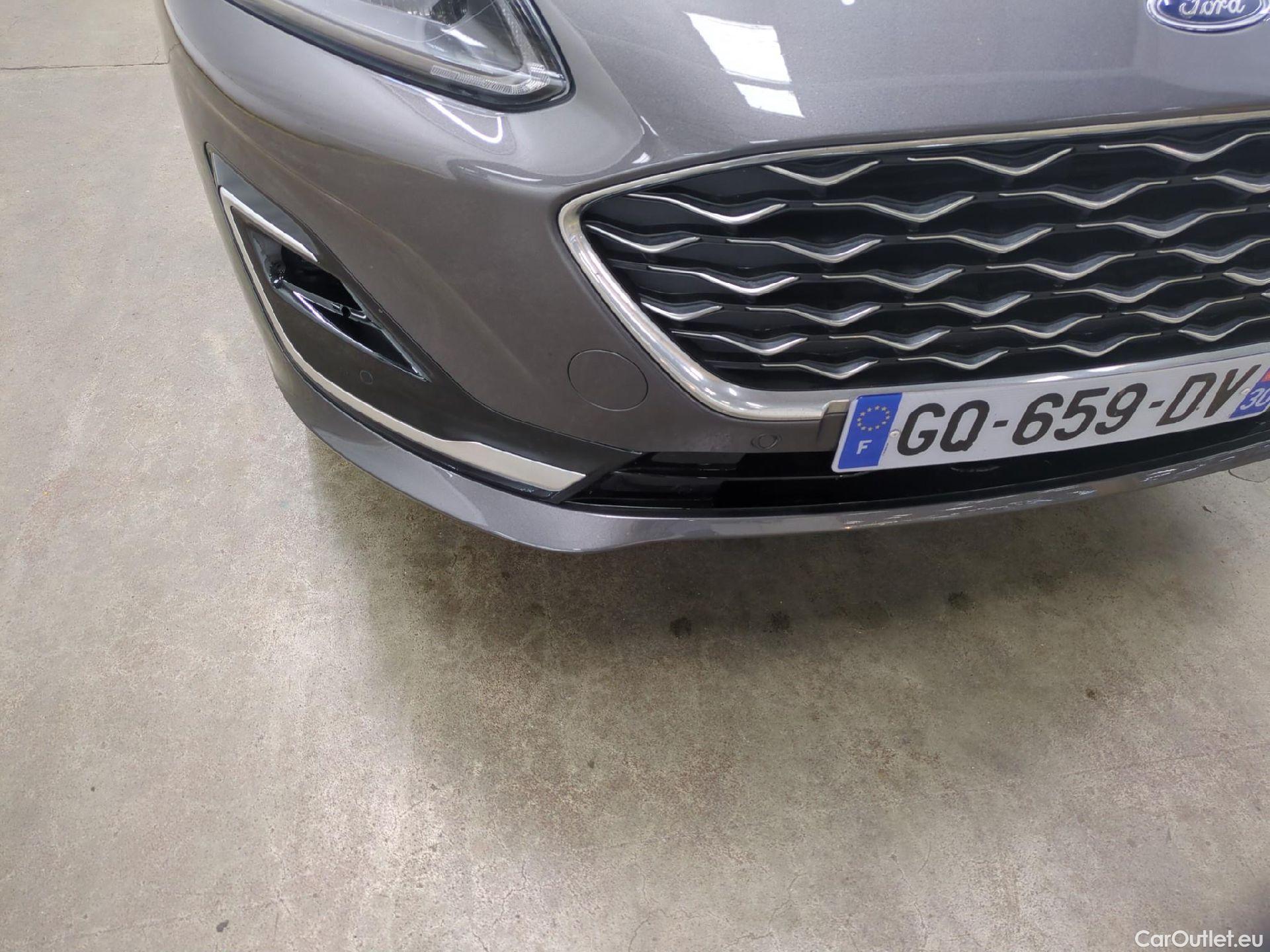  Ford  Kuga FORD  / 2019 / 5P / SUV 2.5 190 hybrid Flexifuel Pshift Vignale #33