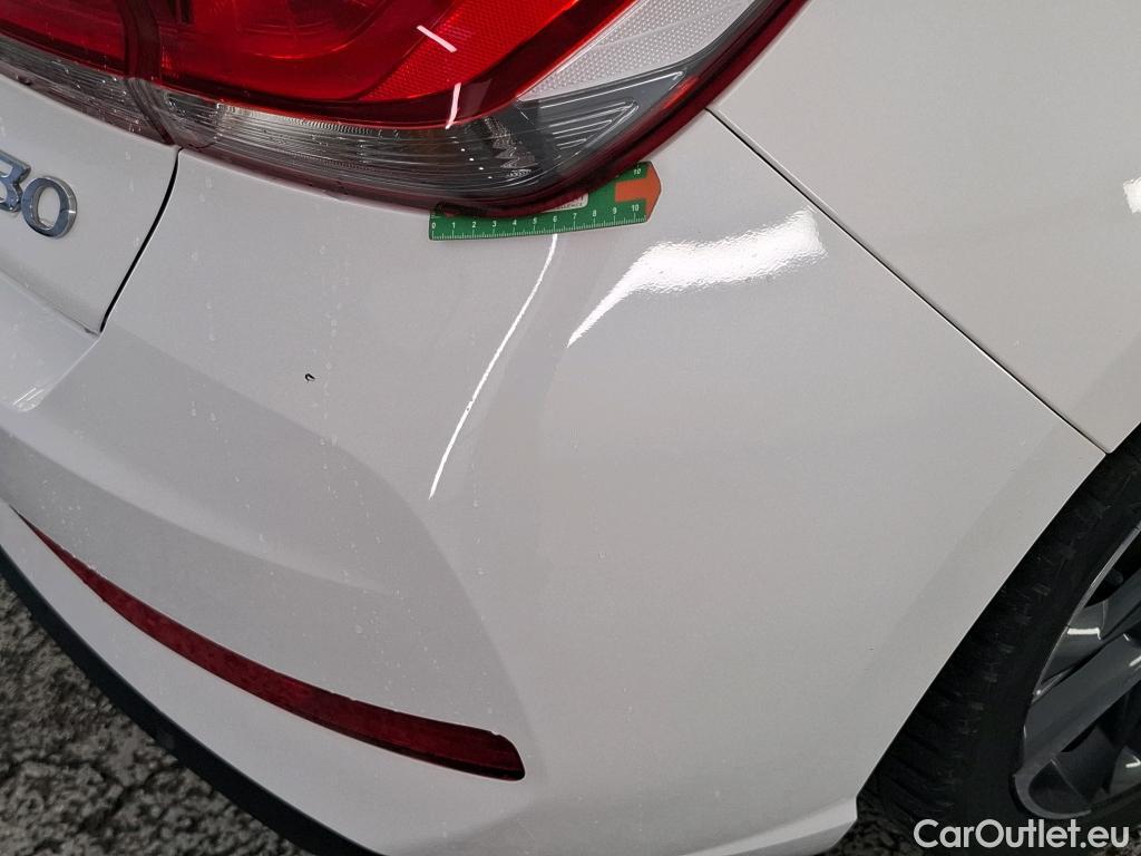  Hyundai  i30 HYUNDAI  / 2020 / 5P / Berline 1.0 T-GDI 120 MHEV I-MT CREATIVE #8