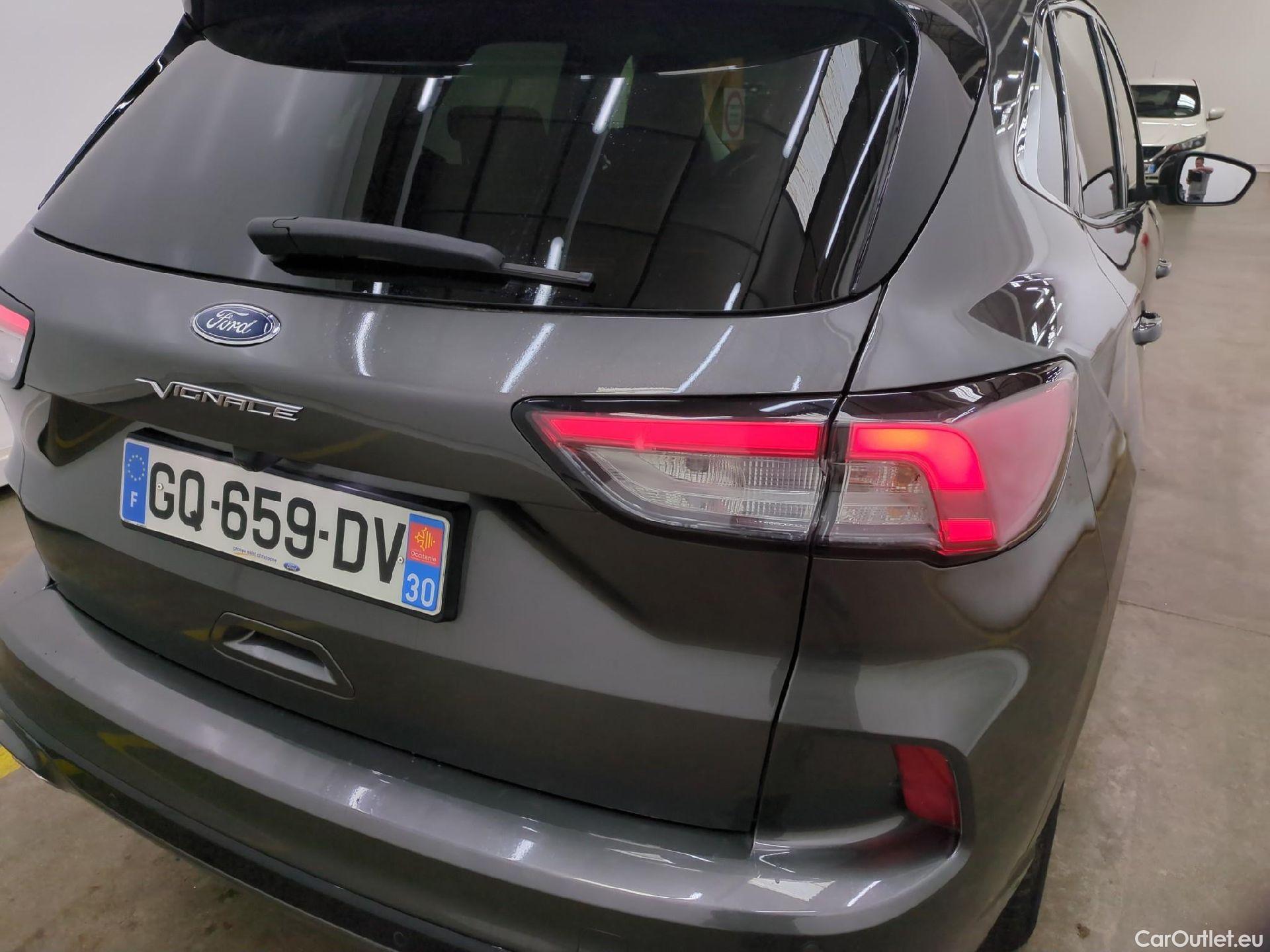  Ford  Kuga FORD  / 2019 / 5P / SUV 2.5 190 hybrid Flexifuel Pshift Vignale #23
