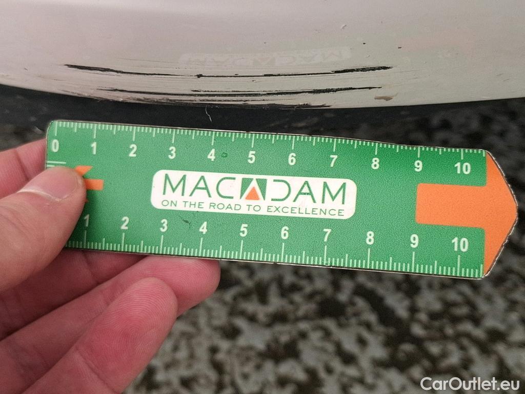  Hyundai  i30 HYUNDAI  / 2020 / 5P / Berline 1.0 T-GDI 120 MHEV I-MT CREATIVE #4