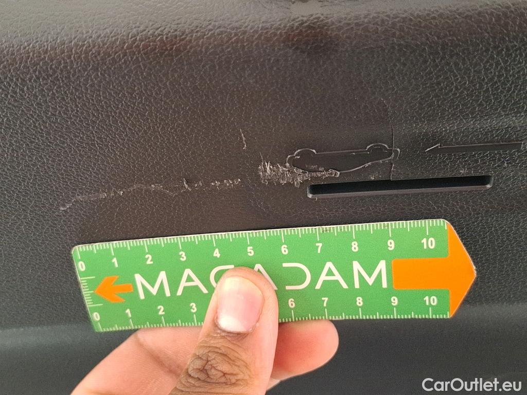  Hyundai  Konna Kona Business Hybrid 2WD 1.6 GDI 140CV BVA6 E6dT #3