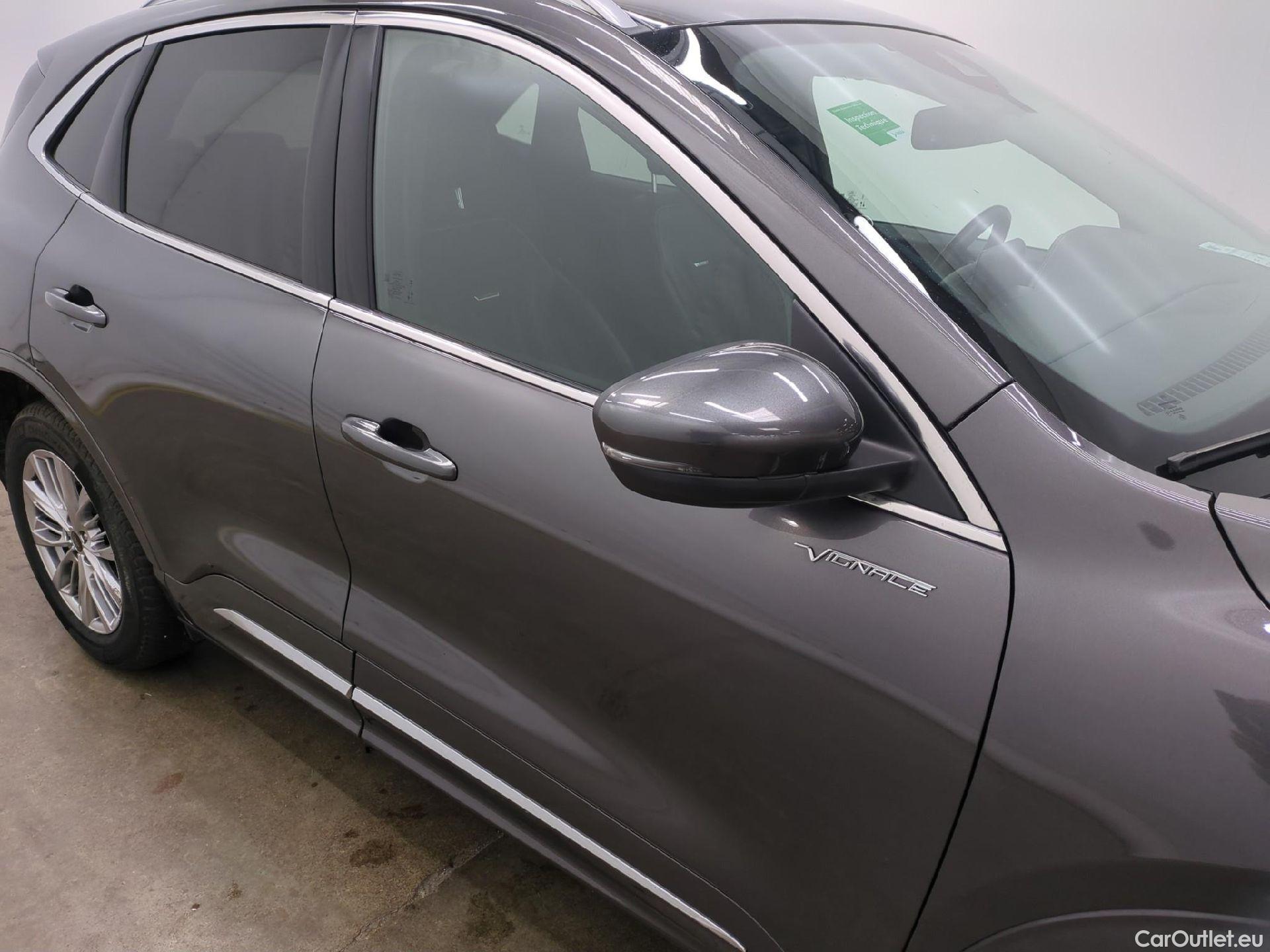  Ford  Kuga FORD  / 2019 / 5P / SUV 2.5 190 hybrid Flexifuel Pshift Vignale #30