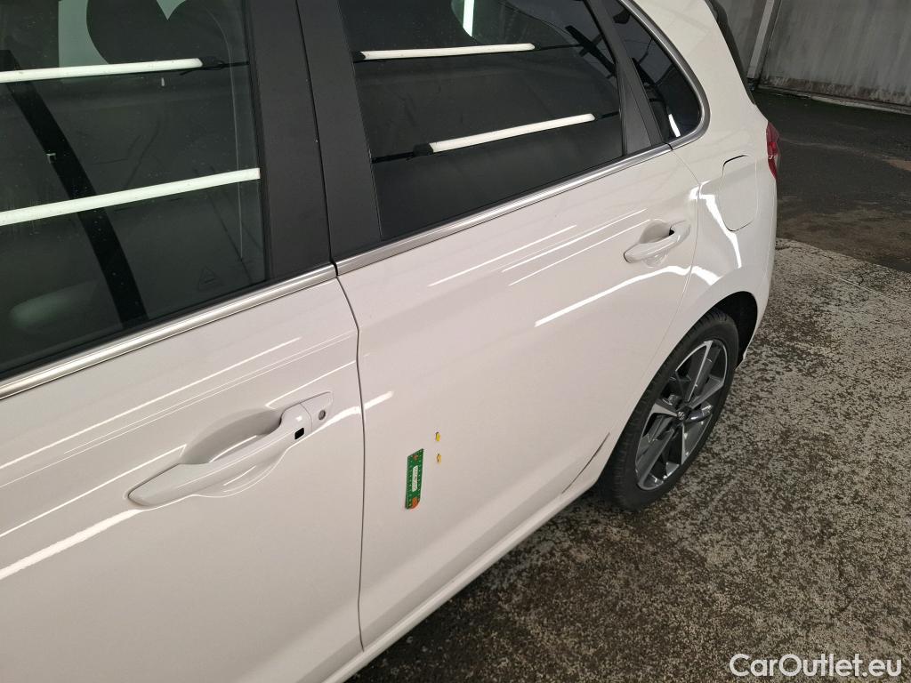  Hyundai  i30 HYUNDAI  / 2020 / 5P / Berline 1.0 T-GDI 120 MHEV I-MT CREATIVE #18