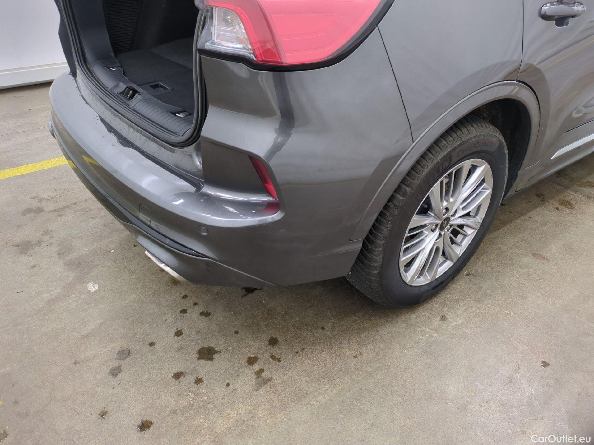  Ford  Kuga FORD  / 2019 / 5P / SUV 2.5 190 hybrid Flexifuel Pshift Vignale #18