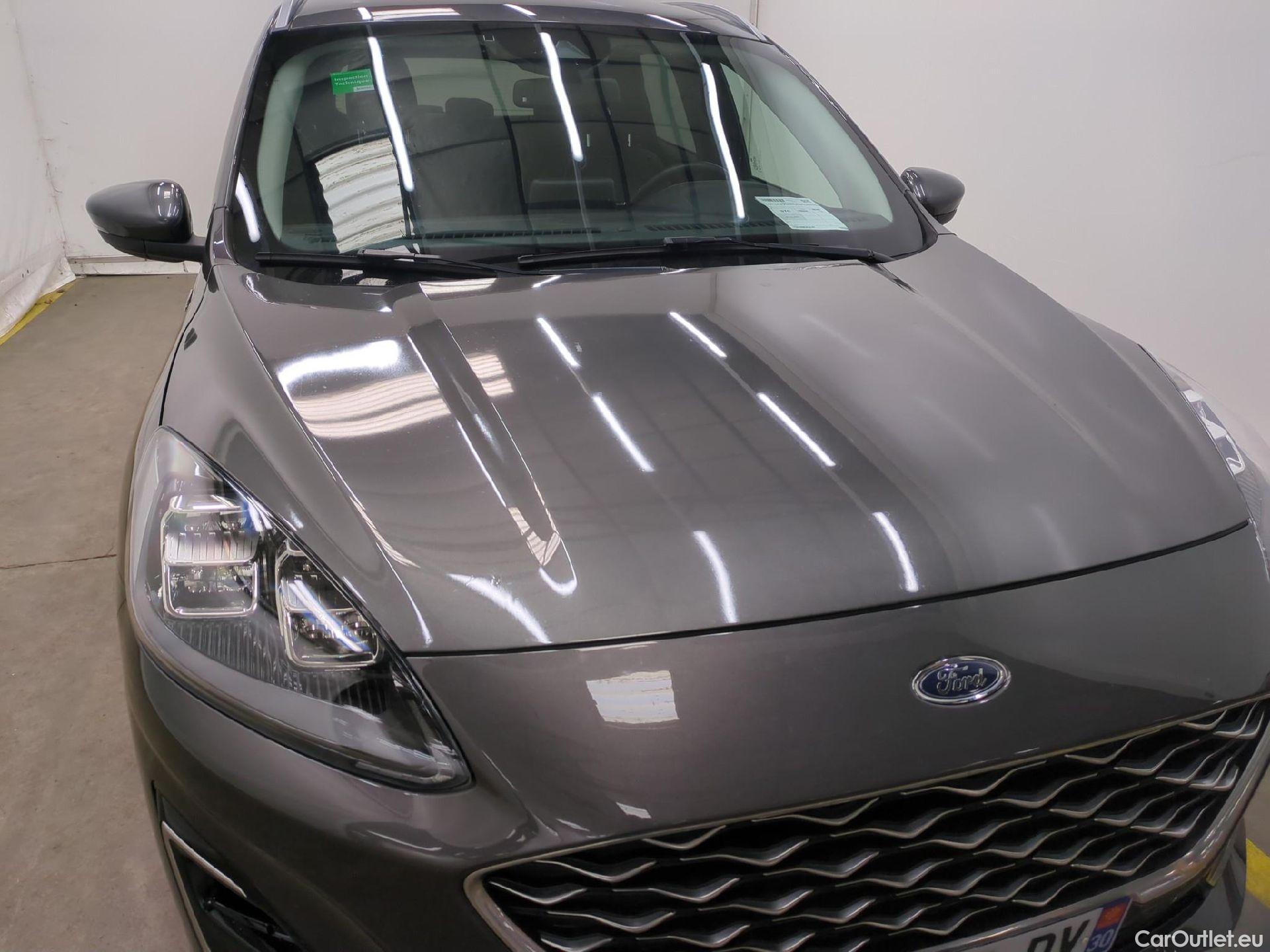  Ford  Kuga FORD  / 2019 / 5P / SUV 2.5 190 hybrid Flexifuel Pshift Vignale #31