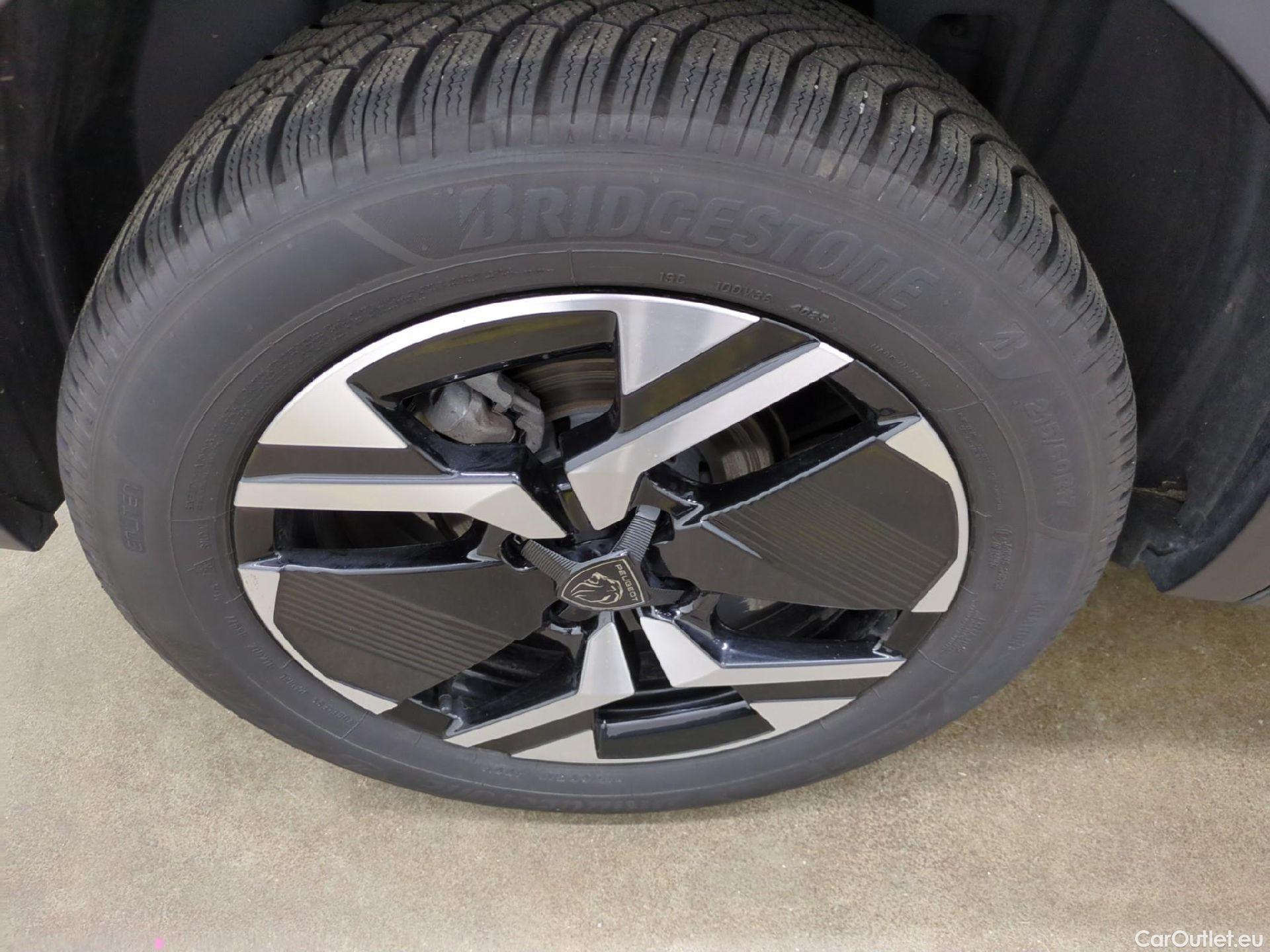  Peugeot  2008  Allure 1.5 HDi 130CV BVA8 E6d #13