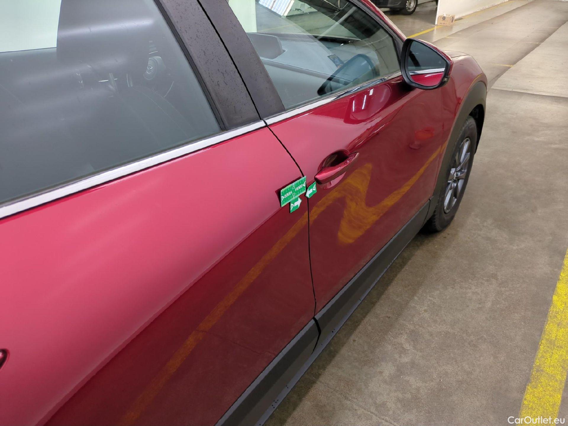  Land Rover  Discovery MAZDA CX-30 / 2019 / 5P / Crossover 2.0L Skyactiv-X M Hybrid Busi Ex BVA6 #14