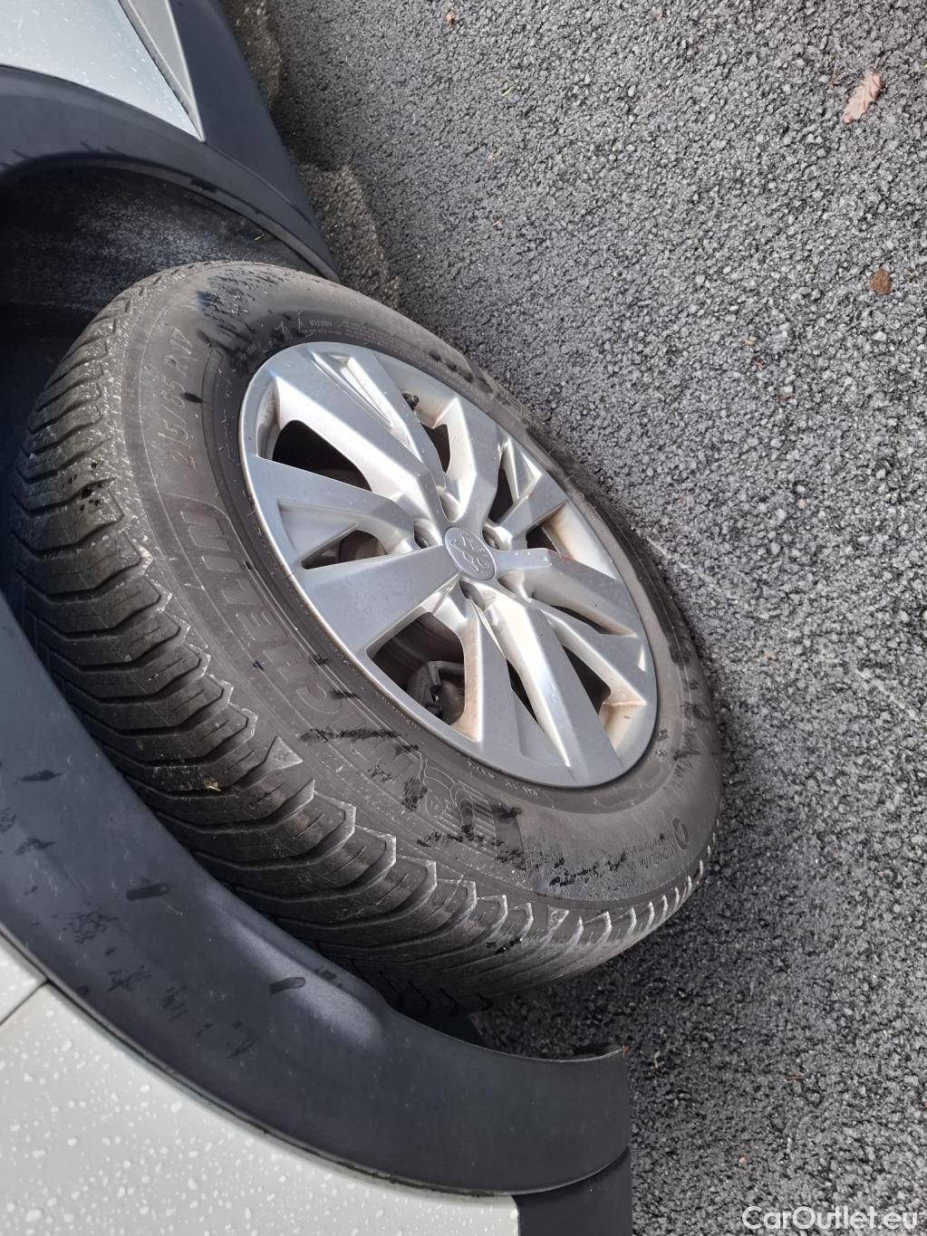  Peugeot  3008  II Active Pack 1.2 PureTech 130CV BVA8 E6d #15