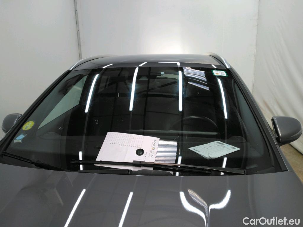  Mercedes  GLA MERCEDES-BENZ  / 2020 / 5P / SUV 2.0  200 D BUSINESS LINE DCT #10