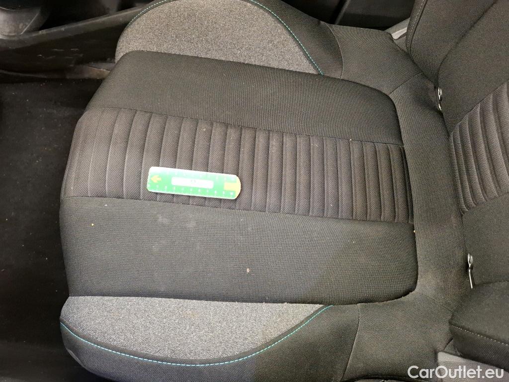  Peugeot  3008  II Active Pack 1.2 PureTech 130CV BVA8 E6d #21