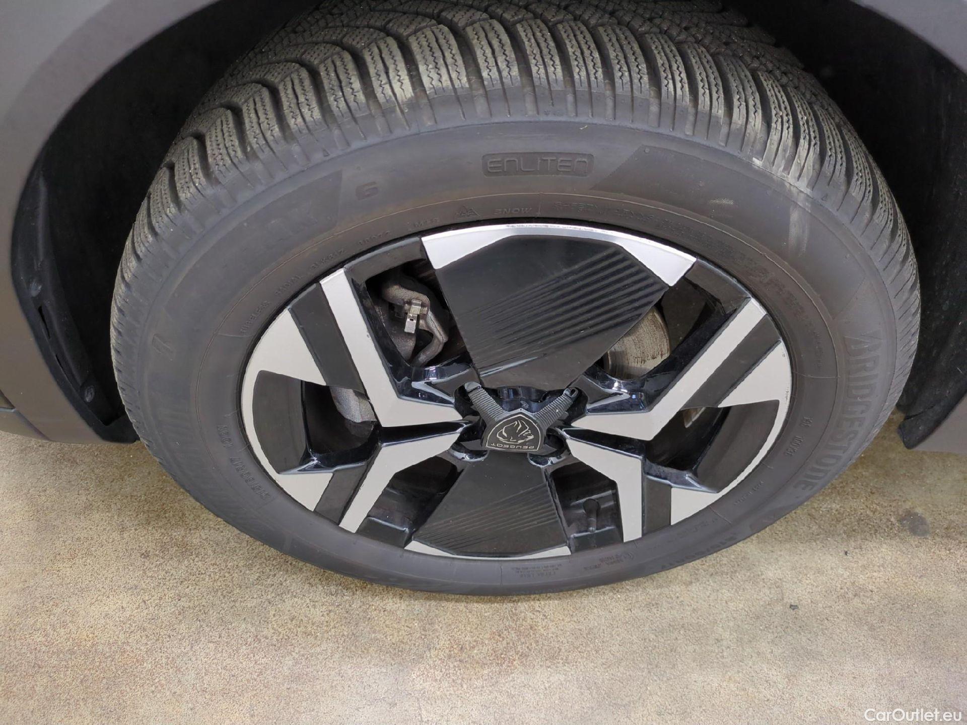  Peugeot  2008  Allure 1.5 HDi 130CV BVA8 E6d #11