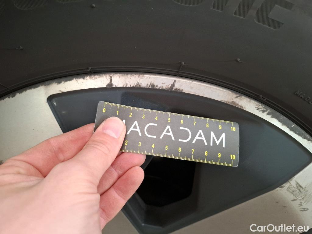  Mercedes  GLB MERCEDES-BENZ  / 2019 / 5P / SUV  200 d Business Line #21