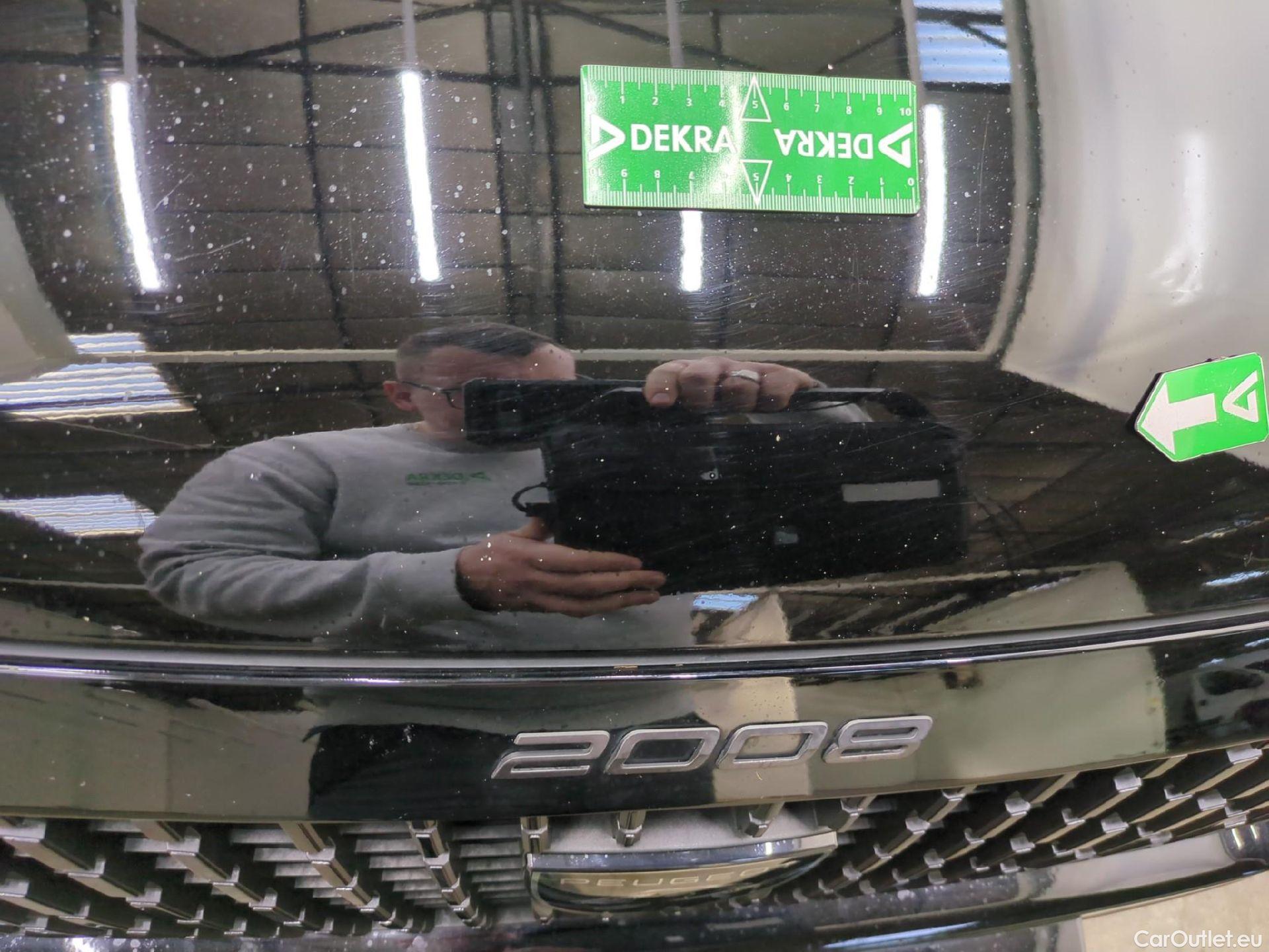  Peugeot  2008  Allure 1.5 HDi 130CV BVA8 E6d #35