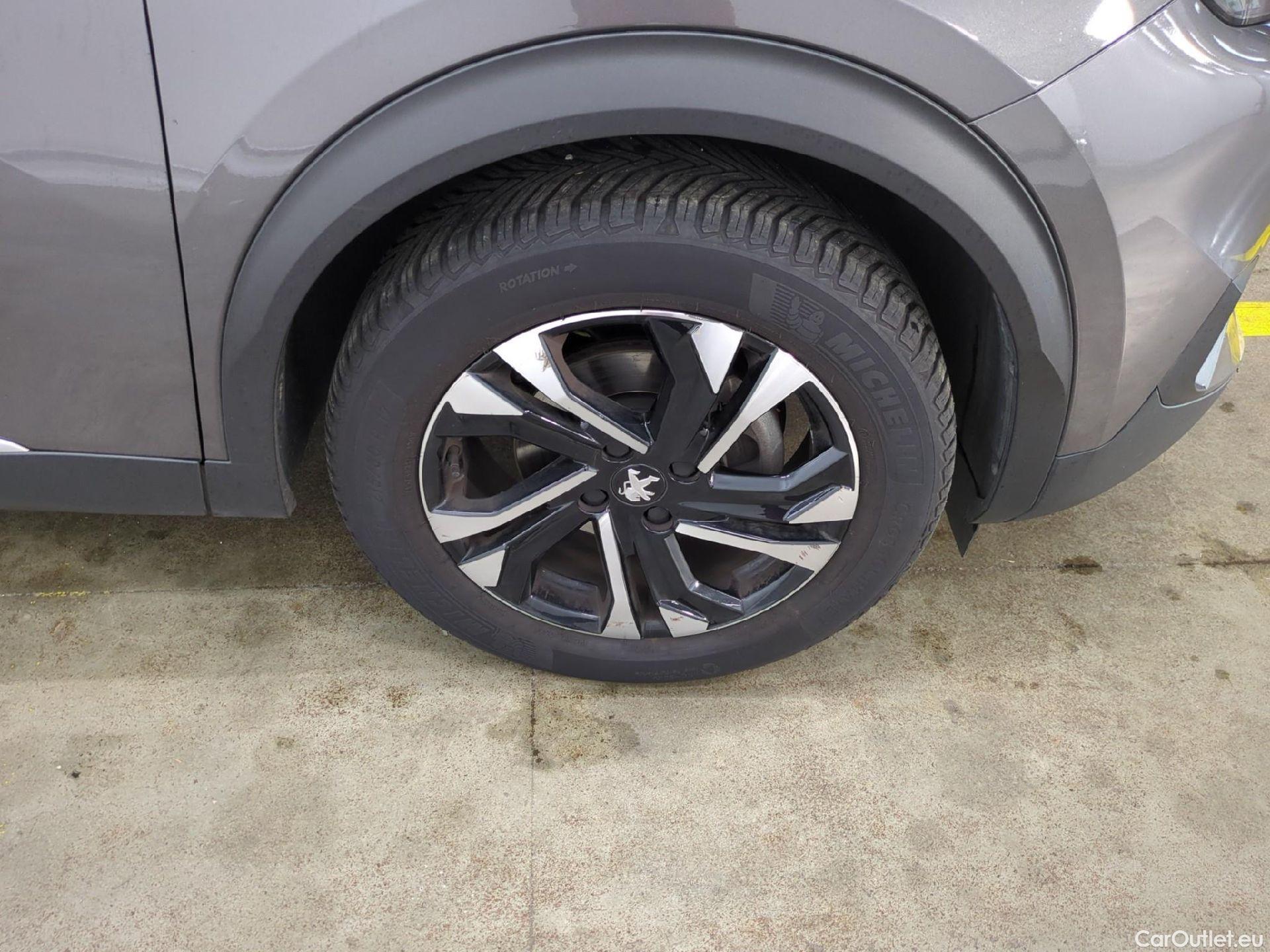  Peugeot  2008  Allure Pack 1.5 HDi 110CV BVM6 E6d #3