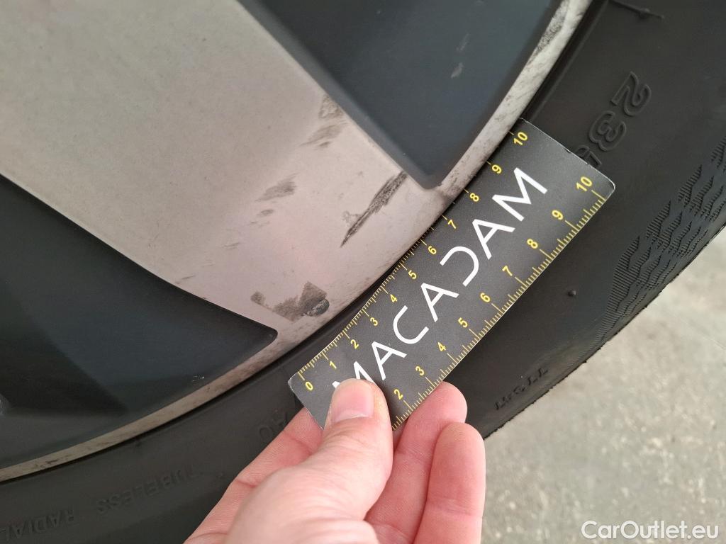  Mercedes  GLB MERCEDES-BENZ  / 2019 / 5P / SUV  200 d Business Line #23