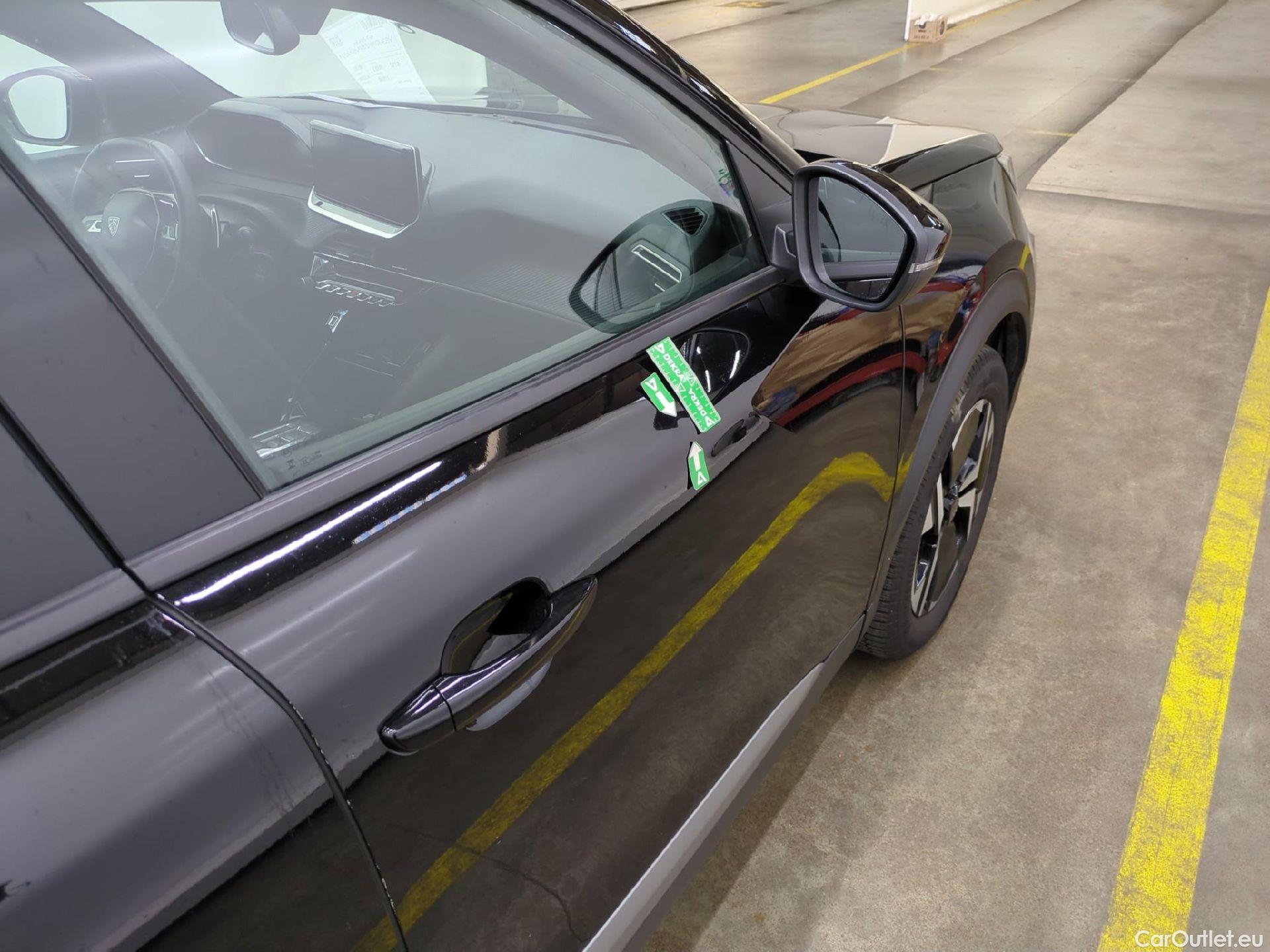  Peugeot  2008  Allure 1.5 HDi 130CV BVA8 E6d #17