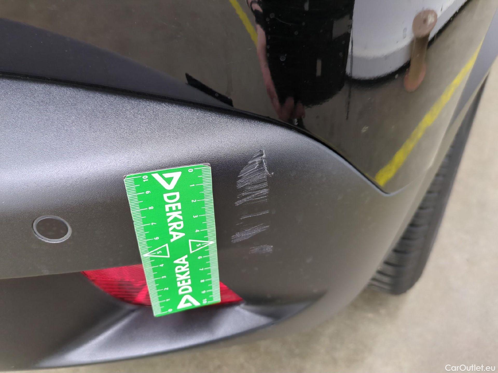  Peugeot  2008  Allure 1.5 HDi 130CV BVA8 E6d #31