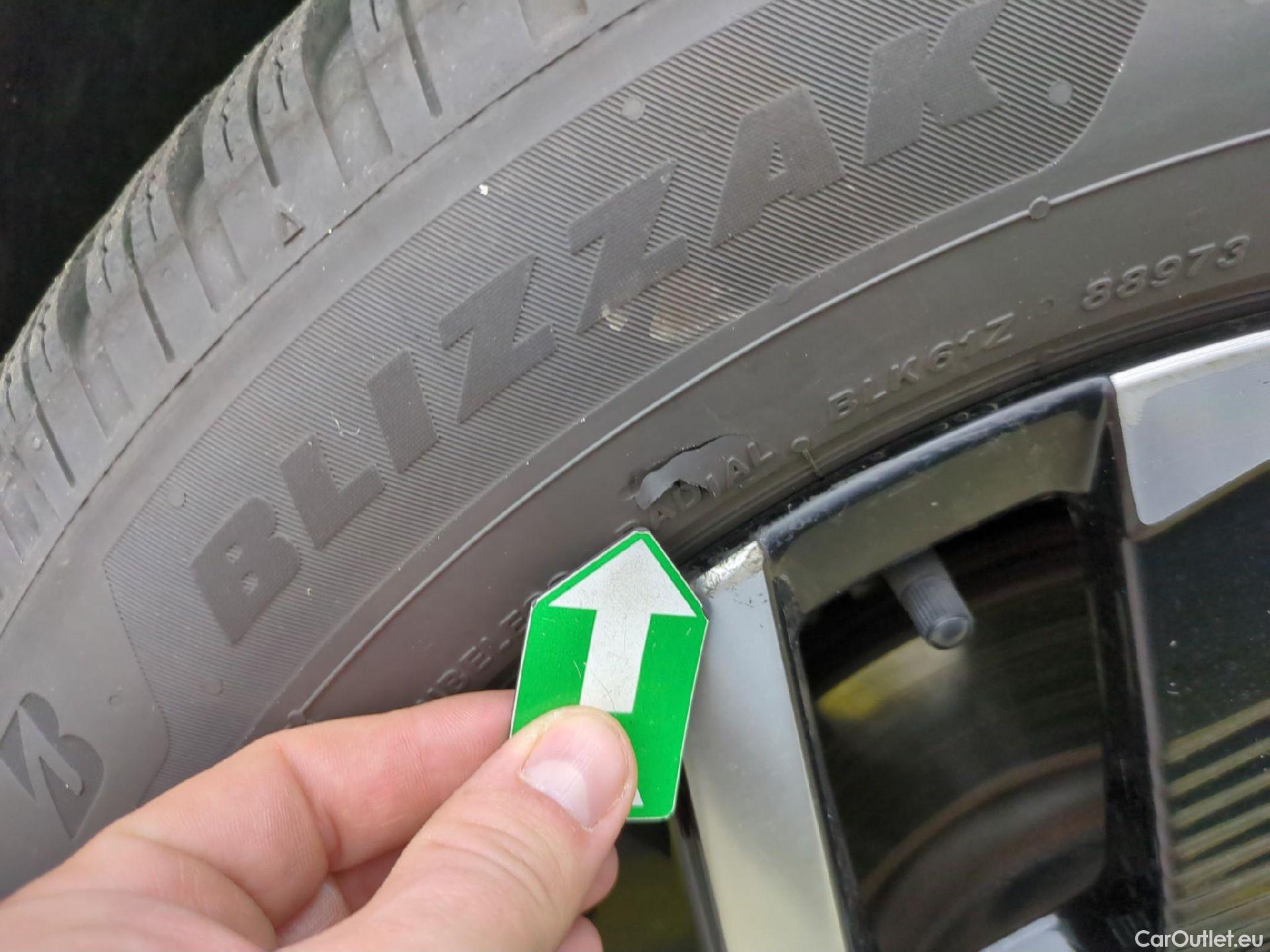  Peugeot  2008  Allure 1.5 HDi 130CV BVA8 E6d #8