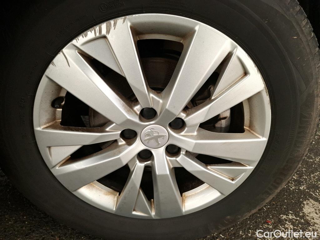  Peugeot  3008  II Active Pack 1.2 PureTech 130CV BVA8 E6d #9