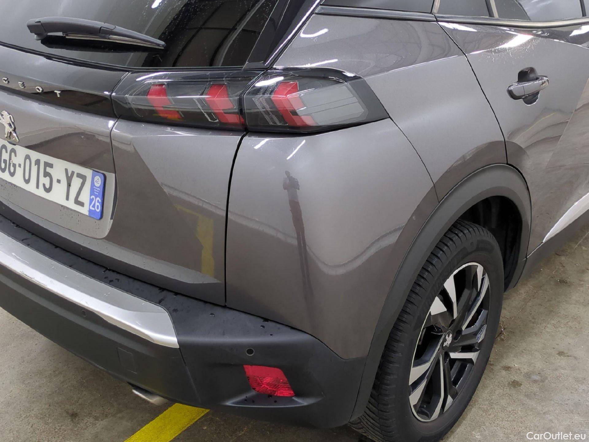  Peugeot  2008  Allure Pack 1.5 HDi 110CV BVM6 E6d #24