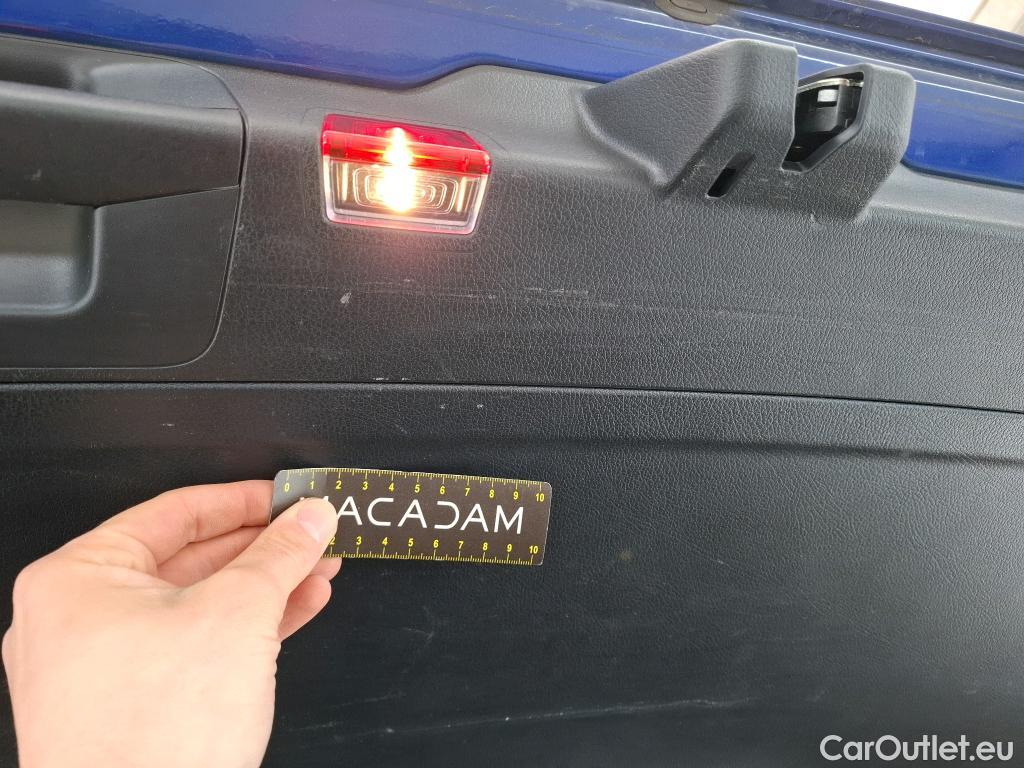  Mercedes  GLB MERCEDES-BENZ  / 2019 / 5P / SUV  200 d Business Line #32