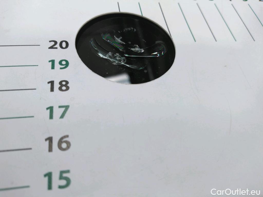  Mercedes  GLA MERCEDES-BENZ  / 2020 / 5P / SUV 2.0  200 D BUSINESS LINE DCT #2