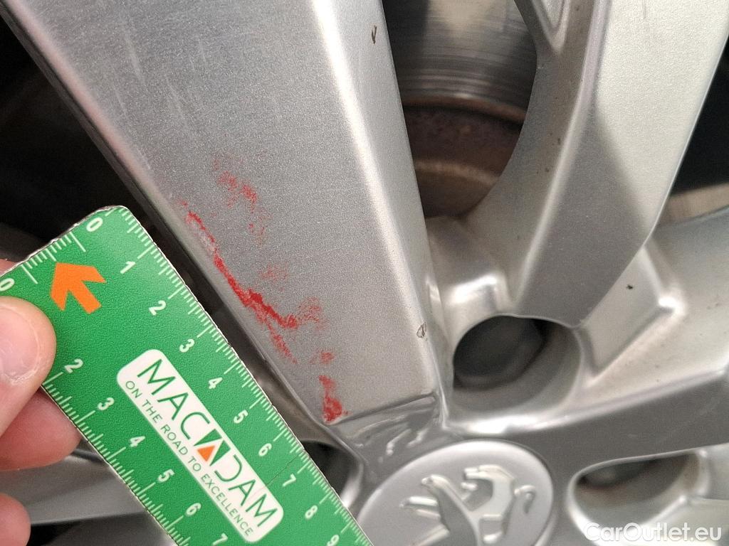  Peugeot  3008  II Active Pack 1.2 PureTech 130CV BVA8 E6d #7