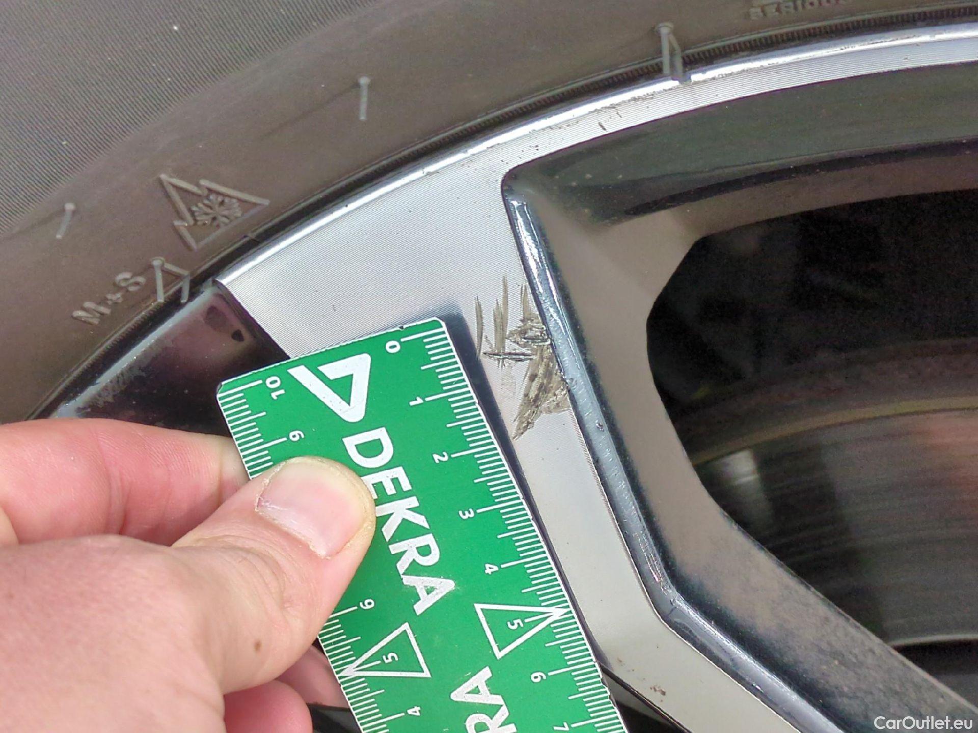  Peugeot  2008  Allure Pack 1.5 HDi 110CV BVM6 E6d #2