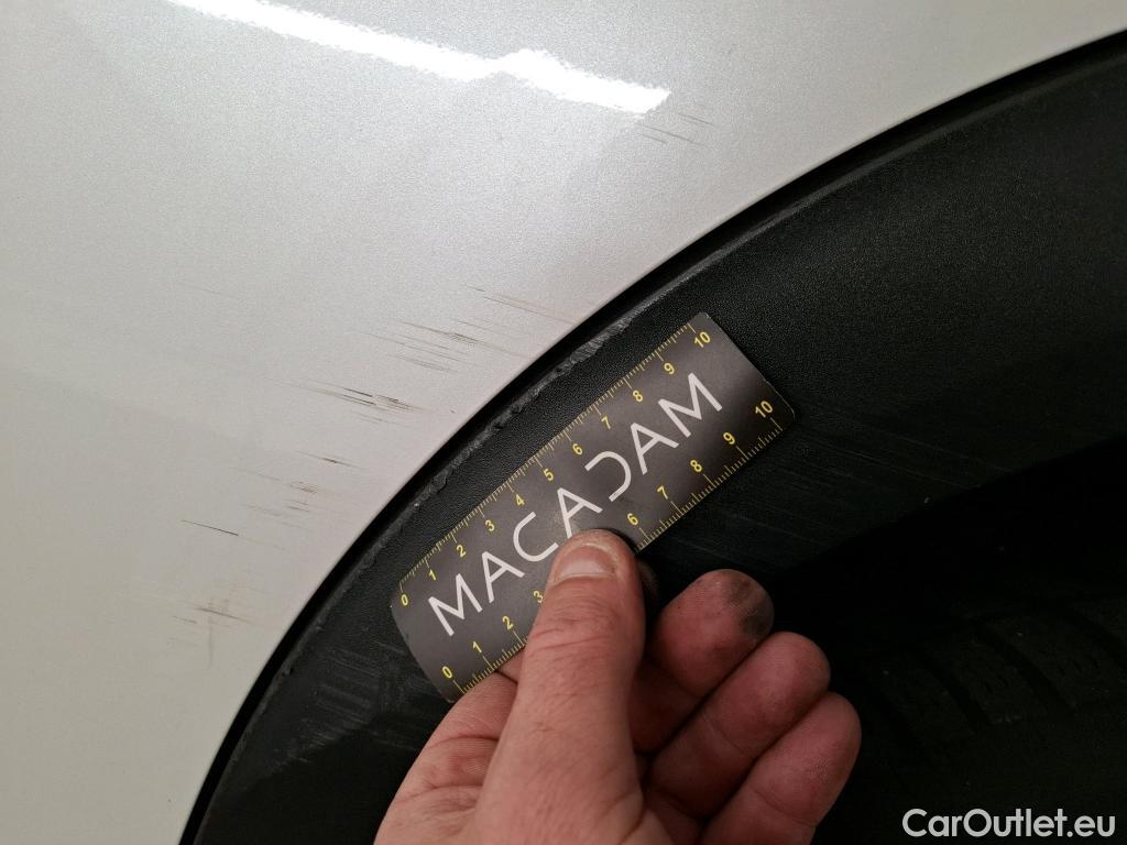  Peugeot  2008  Allure Pack 1.5 HDi 130CV BVA8 E6d #23