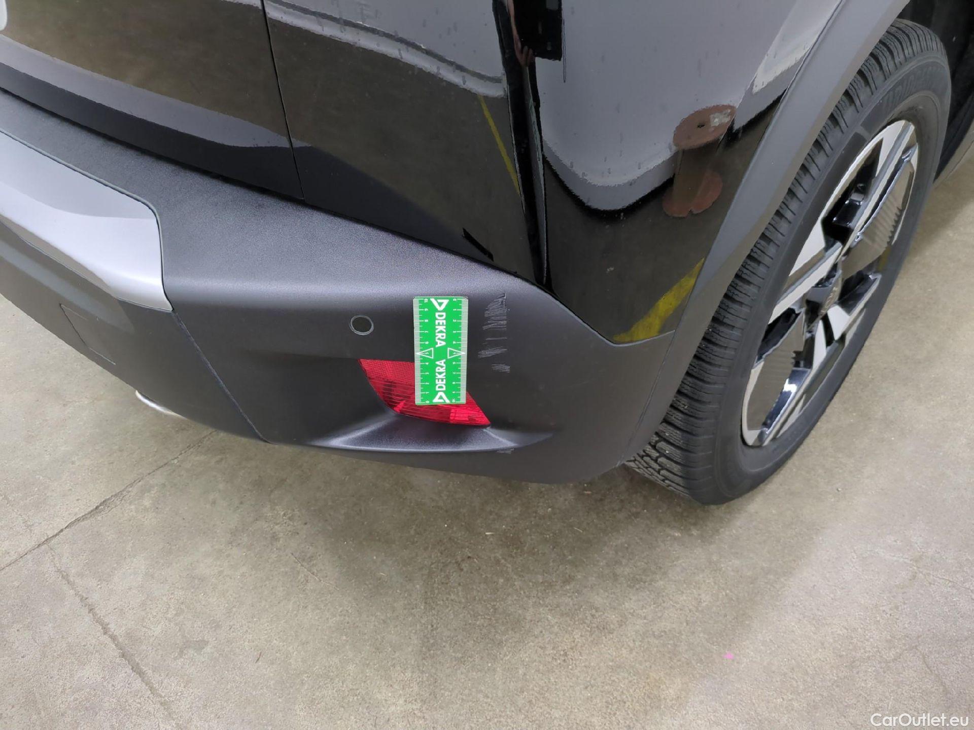  Peugeot  2008  Allure 1.5 HDi 130CV BVA8 E6d #32