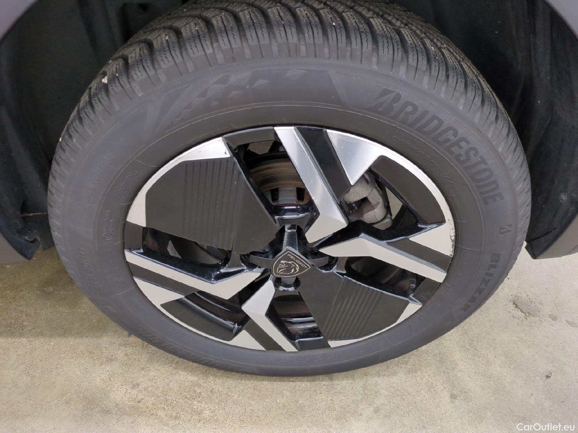  Peugeot  2008  Allure 1.5 HDi 130CV BVA8 E6d #12