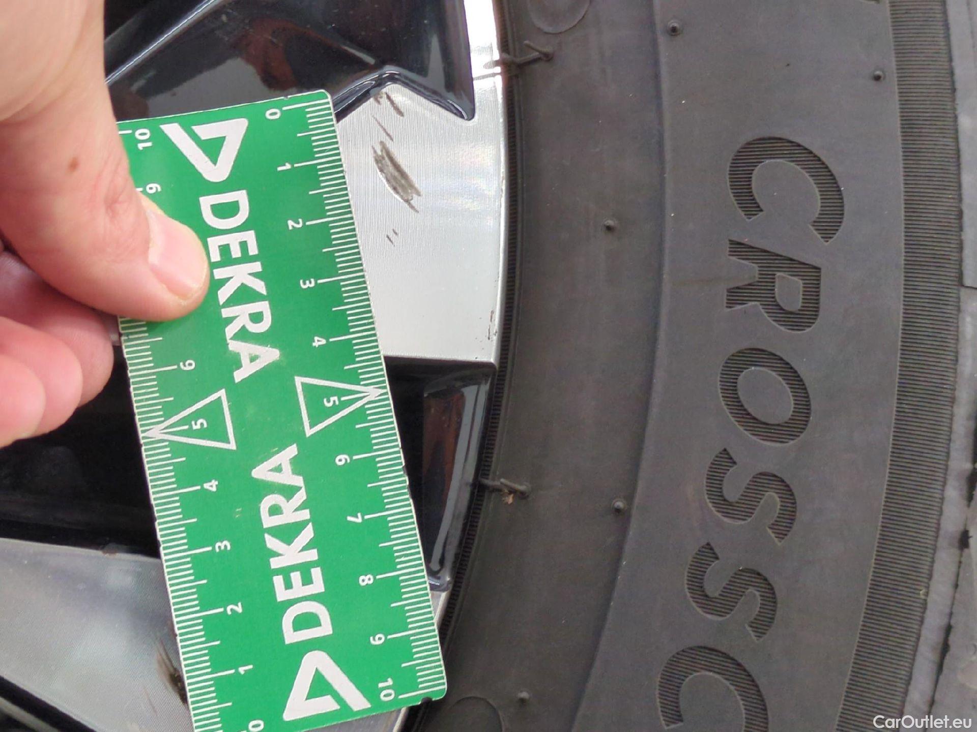  Peugeot  2008  Allure Pack 1.5 HDi 110CV BVM6 E6d #4