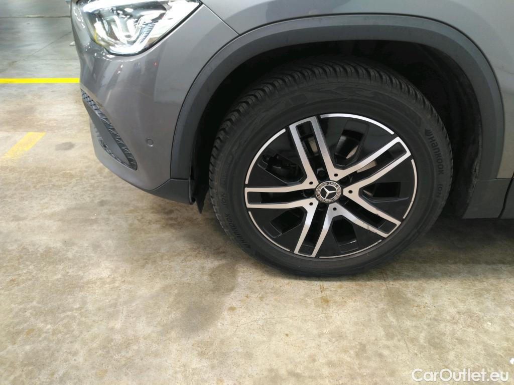  Mercedes  GLA MERCEDES-BENZ  / 2020 / 5P / SUV 2.0  200 D BUSINESS LINE DCT #12