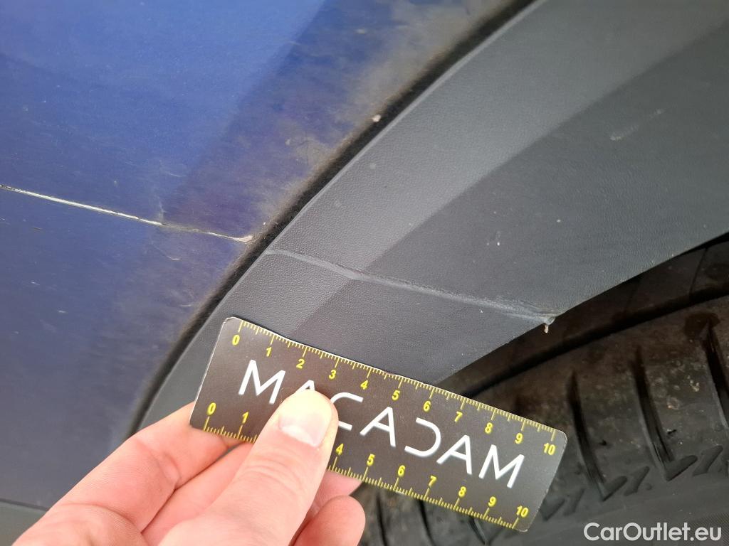  Mercedes  GLB MERCEDES-BENZ  / 2019 / 5P / SUV  200 d Business Line #27