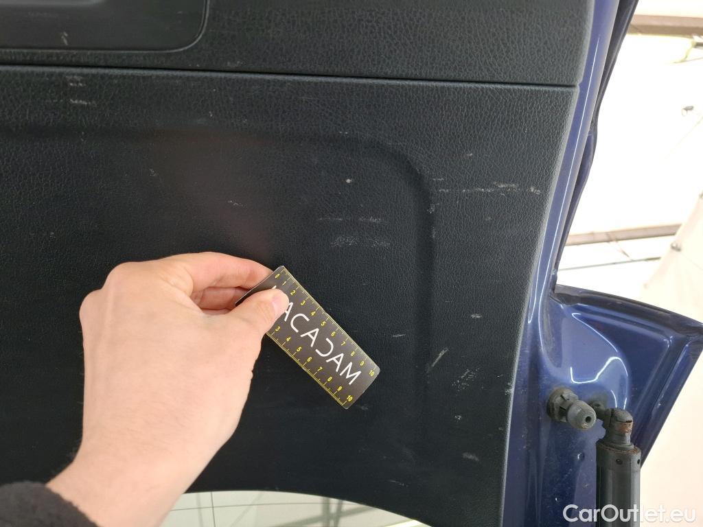  Mercedes  GLB MERCEDES-BENZ  / 2019 / 5P / SUV  200 d Business Line #34