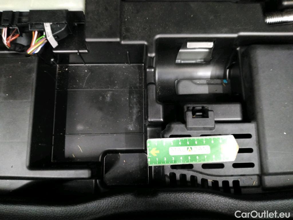  Mercedes  GLA MERCEDES-BENZ  / 2020 / 5P / SUV 2.0  200 D BUSINESS LINE DCT #11