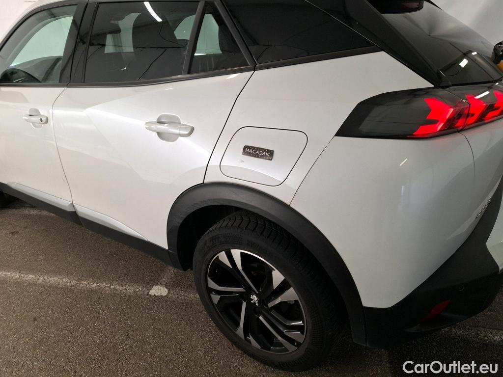  Peugeot  2008  Allure Pack 1.5 HDi 130CV BVA8 E6d #38