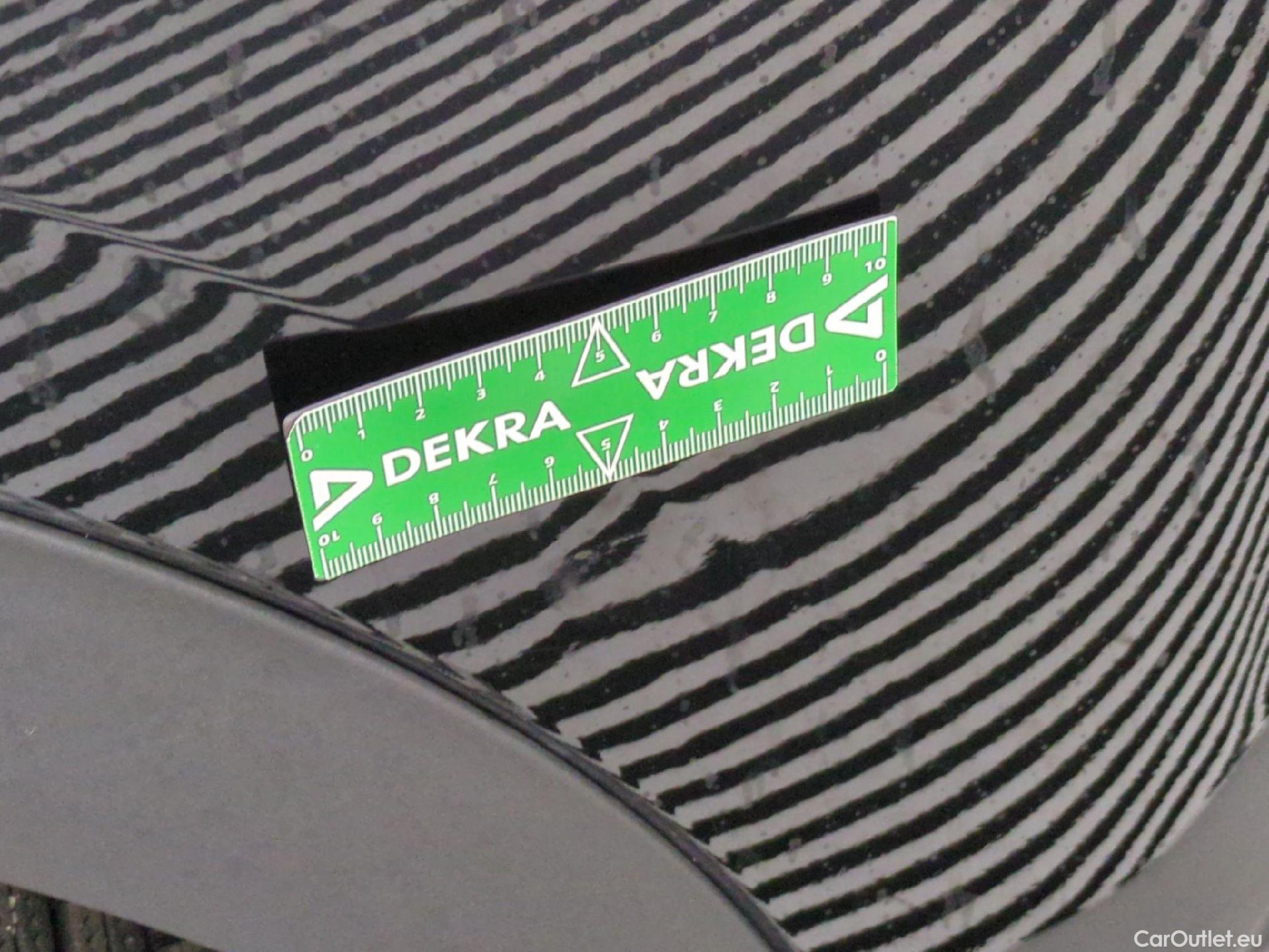  Peugeot  2008  Allure 1.5 HDi 130CV BVA8 E6d #27