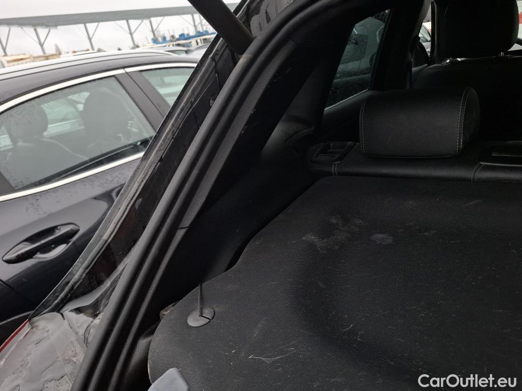  Mercedes  GLA MERCEDES-BENZ  / 2020 / 5P / SUV  250 e BUSINESS LINE DCT #27