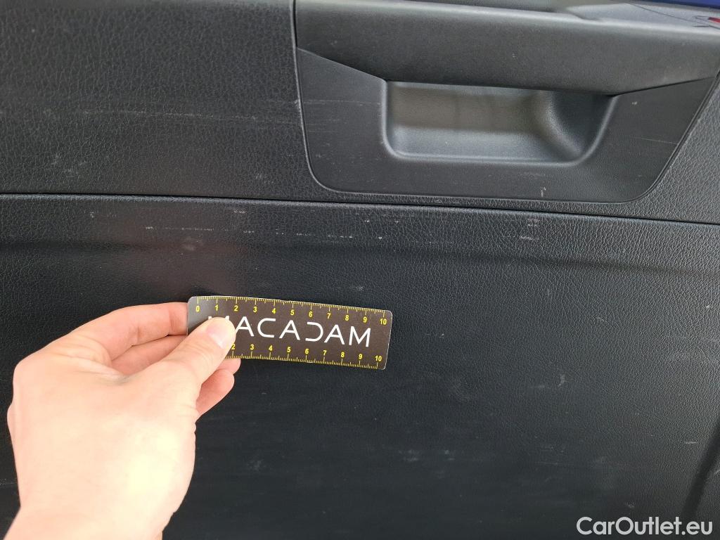  Mercedes  GLB MERCEDES-BENZ  / 2019 / 5P / SUV  200 d Business Line #33