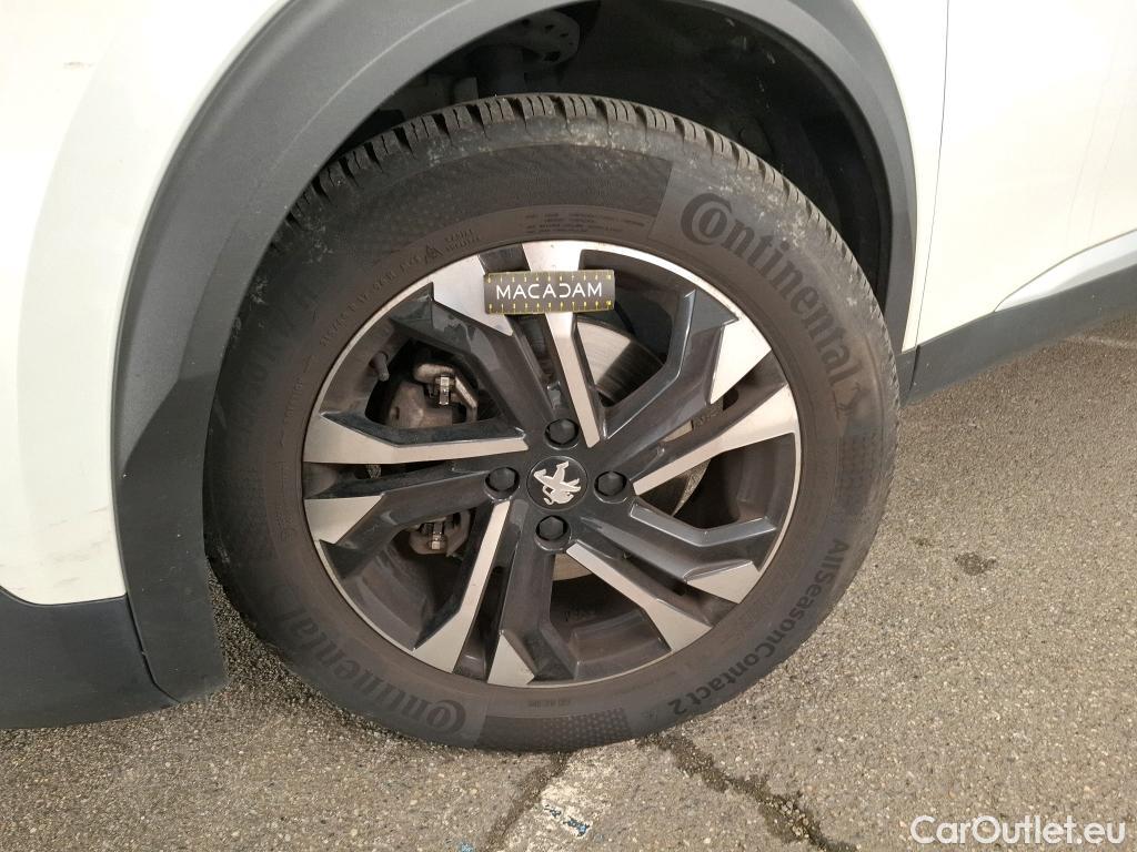  Peugeot  2008  Allure Pack 1.5 HDi 130CV BVA8 E6d #32