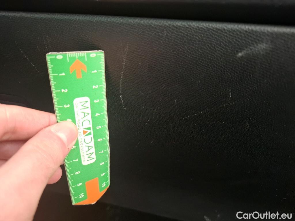  Peugeot  2008  Allure Business 1.5 HDi 110CV BVM6 E6d #9