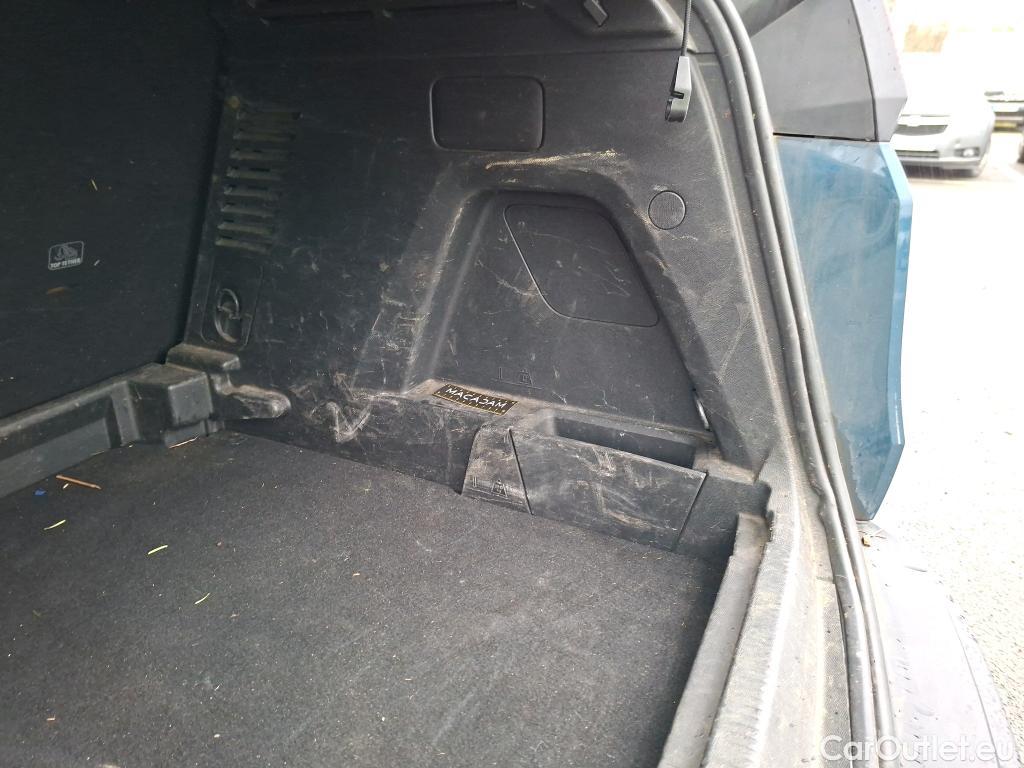  Peugeot  3008  II Active Pack 1.5 HDi 130CV BVA8 E6d #40