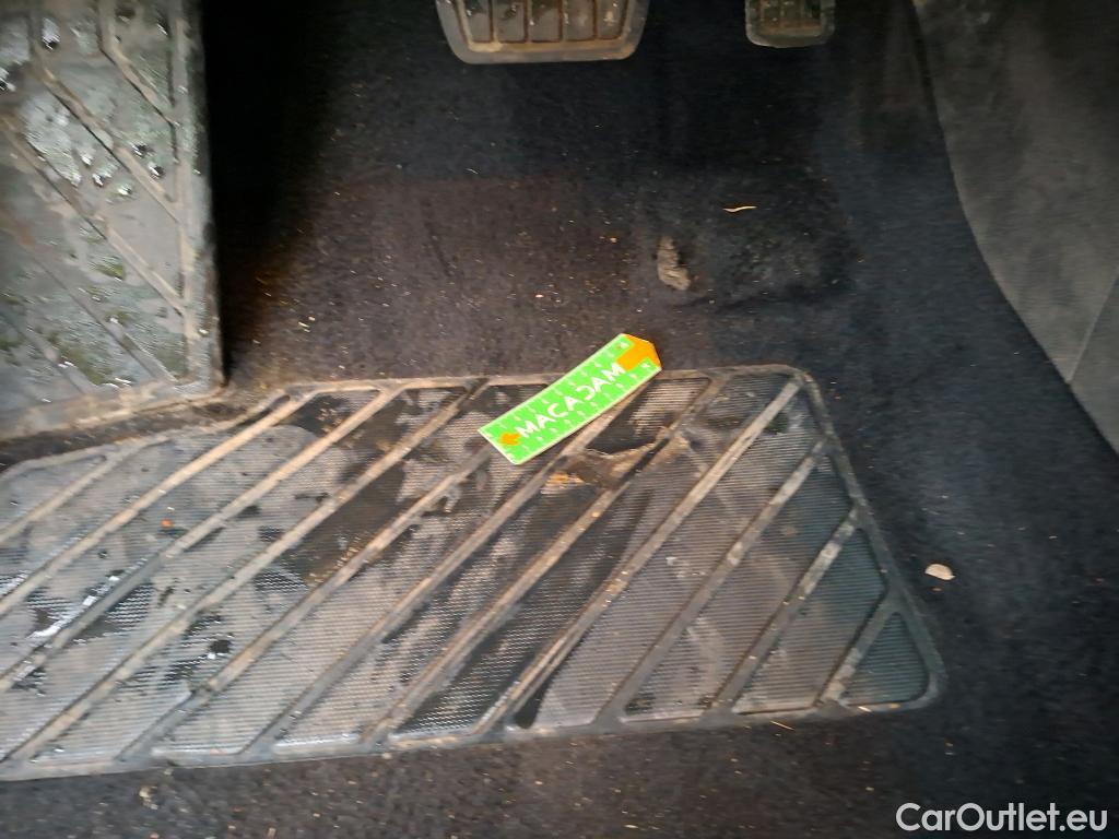  Peugeot  3008  II Active Pack 1.5 HDi 130CV BVA8 E6d #34